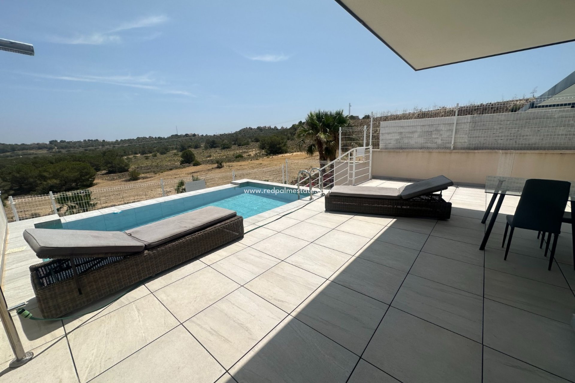 Revente - Villa -
San Miguel de Salinas - Inland