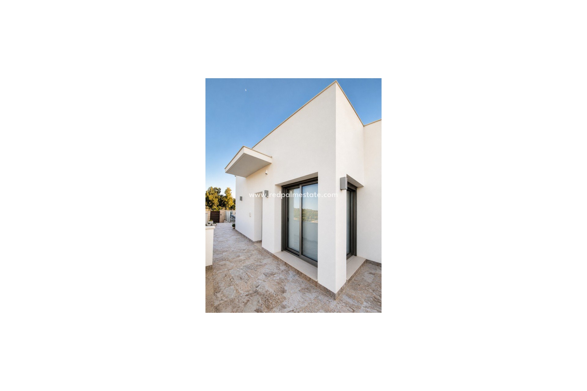 Revente - Villa -
San Miguel de Salinas - Inland