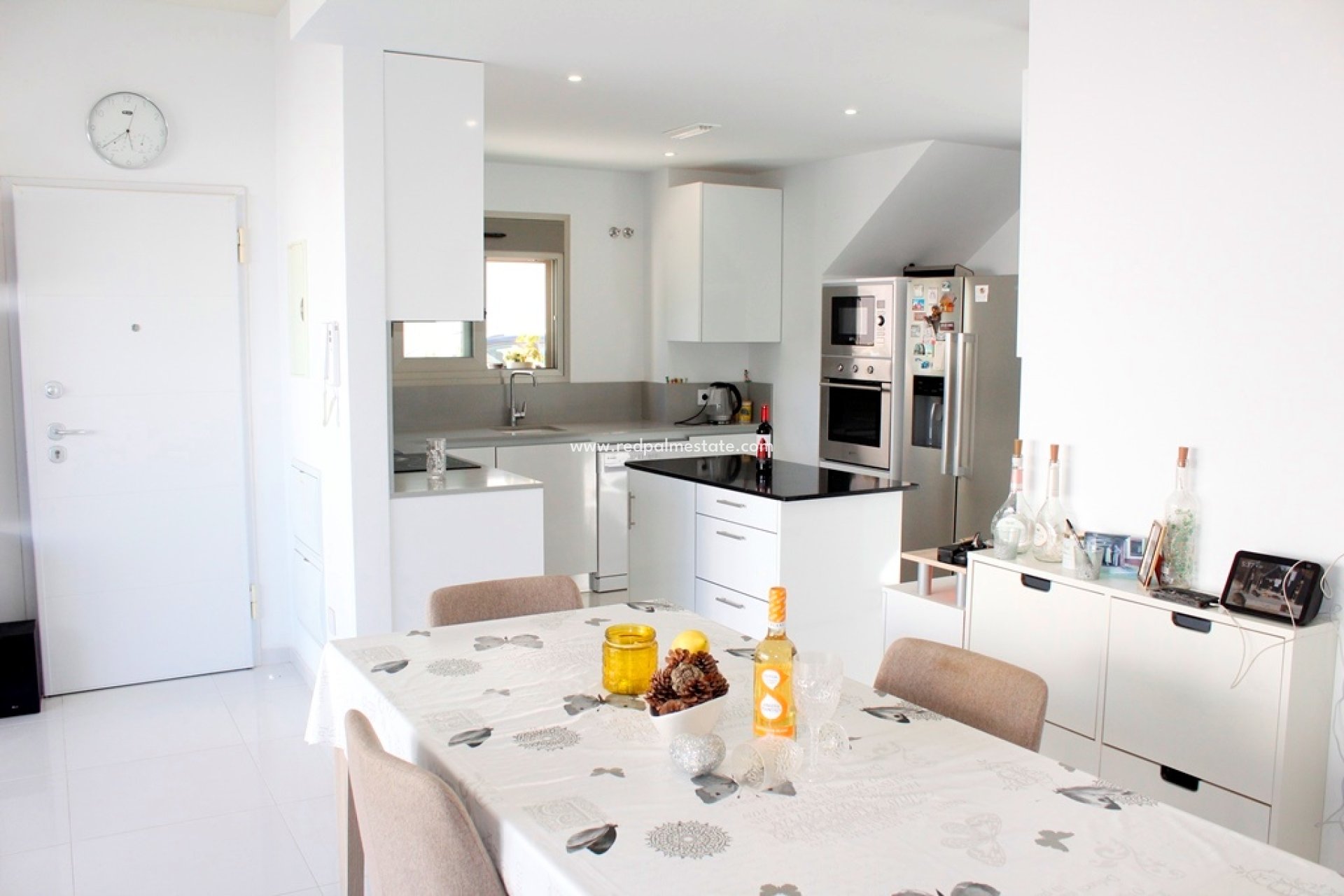 Revente - Villa -
San Miguel de Salinas - Inland