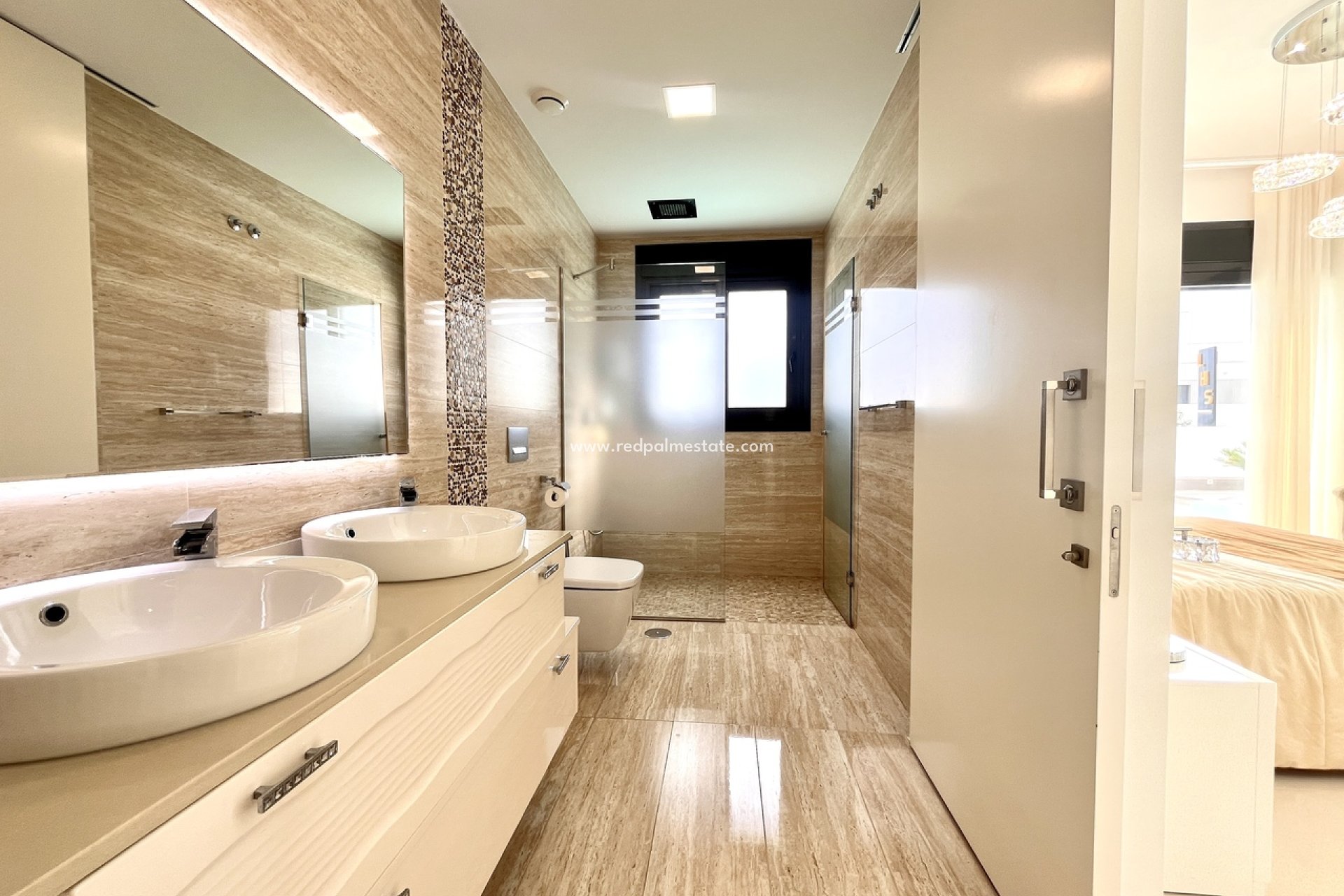 Revente - Villa -
San Miguel de Salinas - Inland