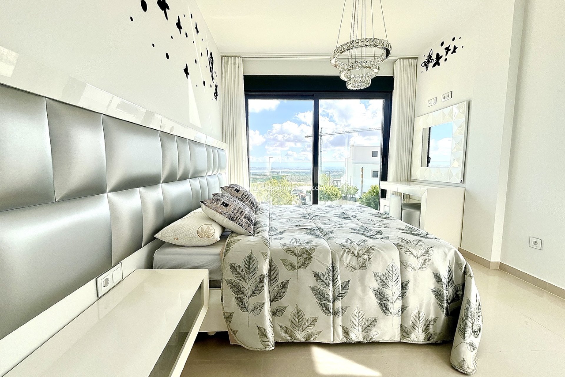 Revente - Villa -
San Miguel de Salinas - Inland