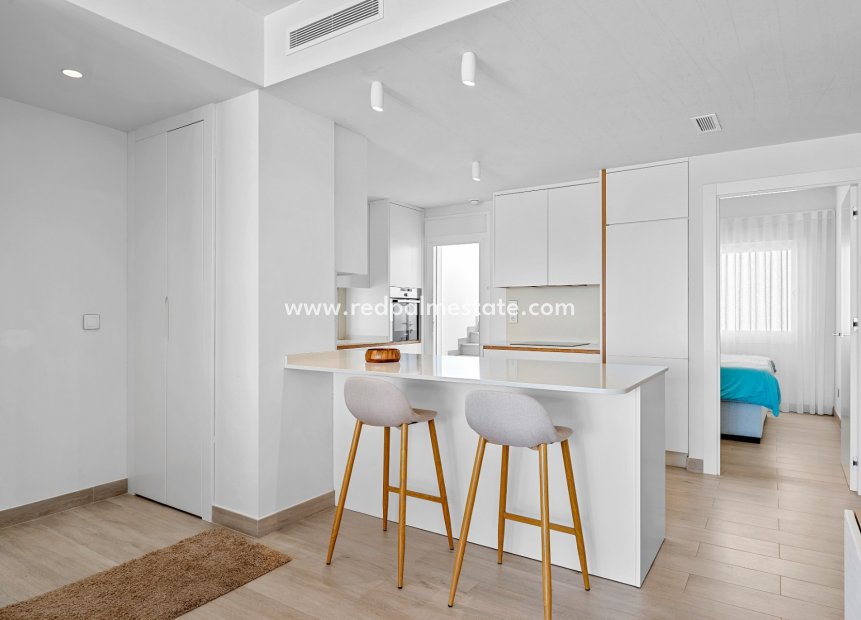 Revente - Villa -
San Miguel de Salinas - Inland