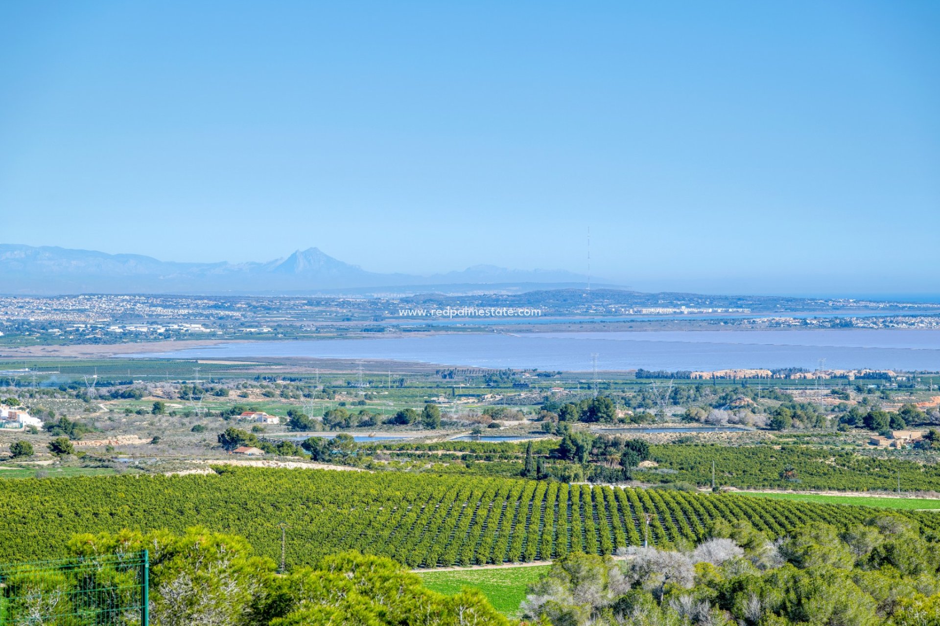 Revente - Villa -
San Miguel de Salinas - Inland