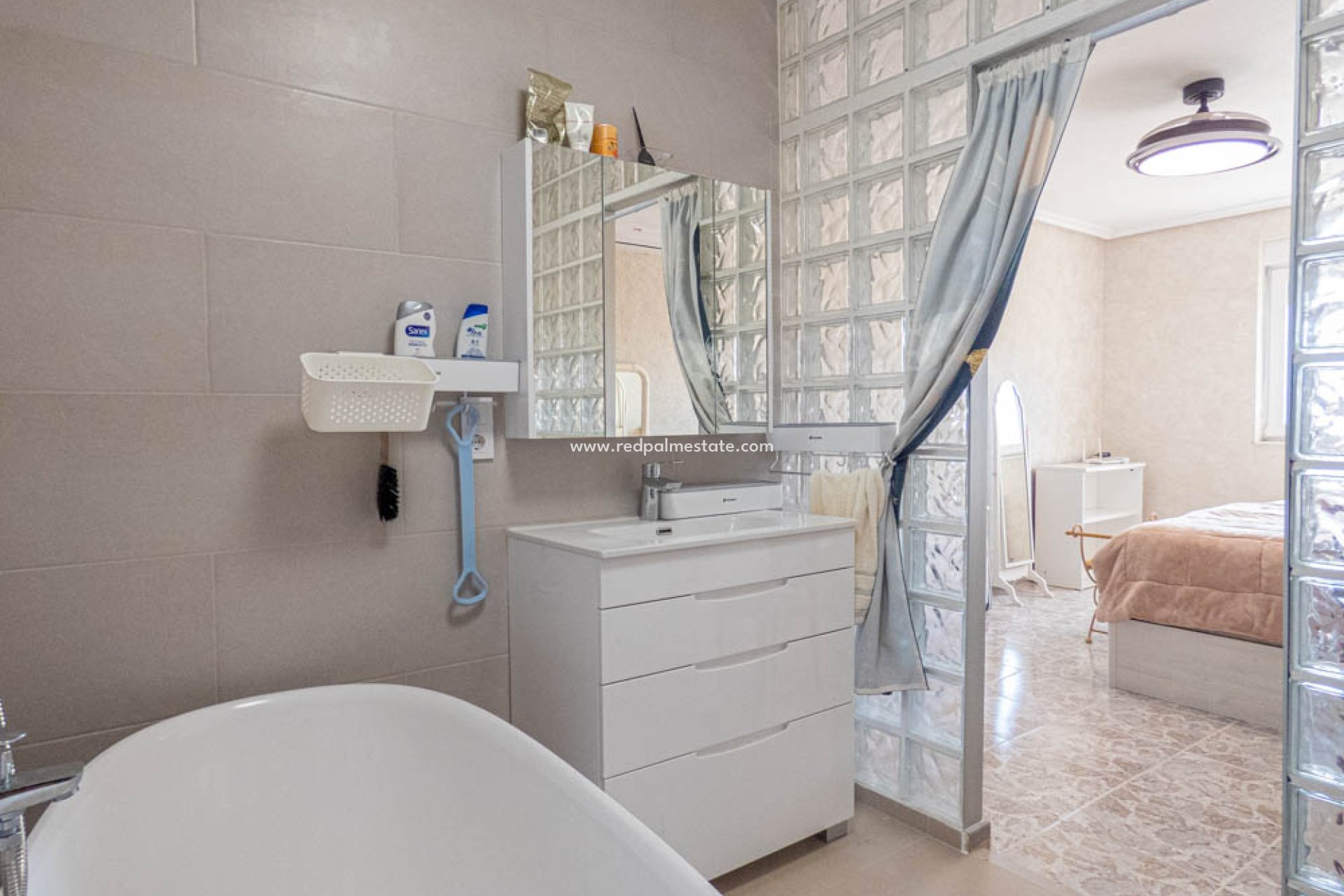 Revente - Villa -
San Miguel de Salinas - Inland