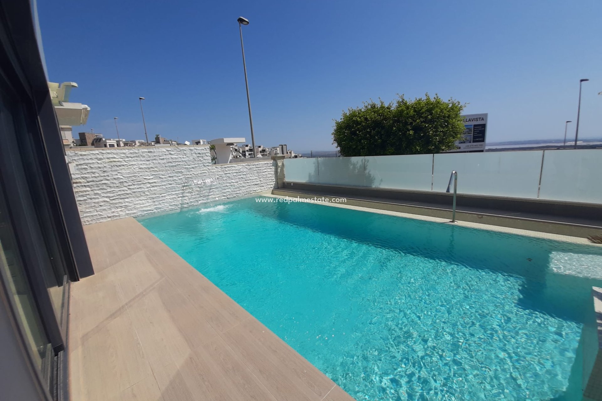 Revente - Villa -
San Miguel de Salinas - Inland