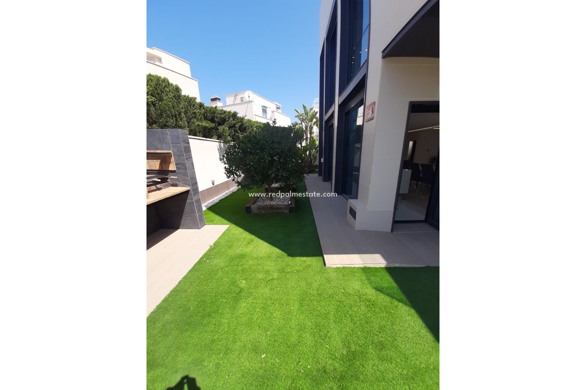 Revente - Villa -
San Miguel de Salinas - Inland