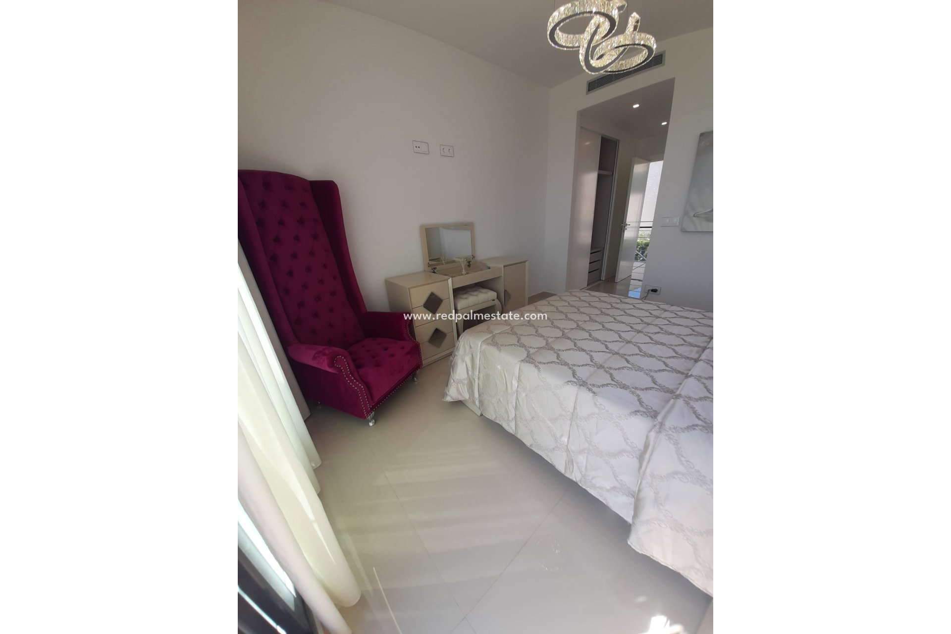 Revente - Villa -
San Miguel de Salinas - Inland