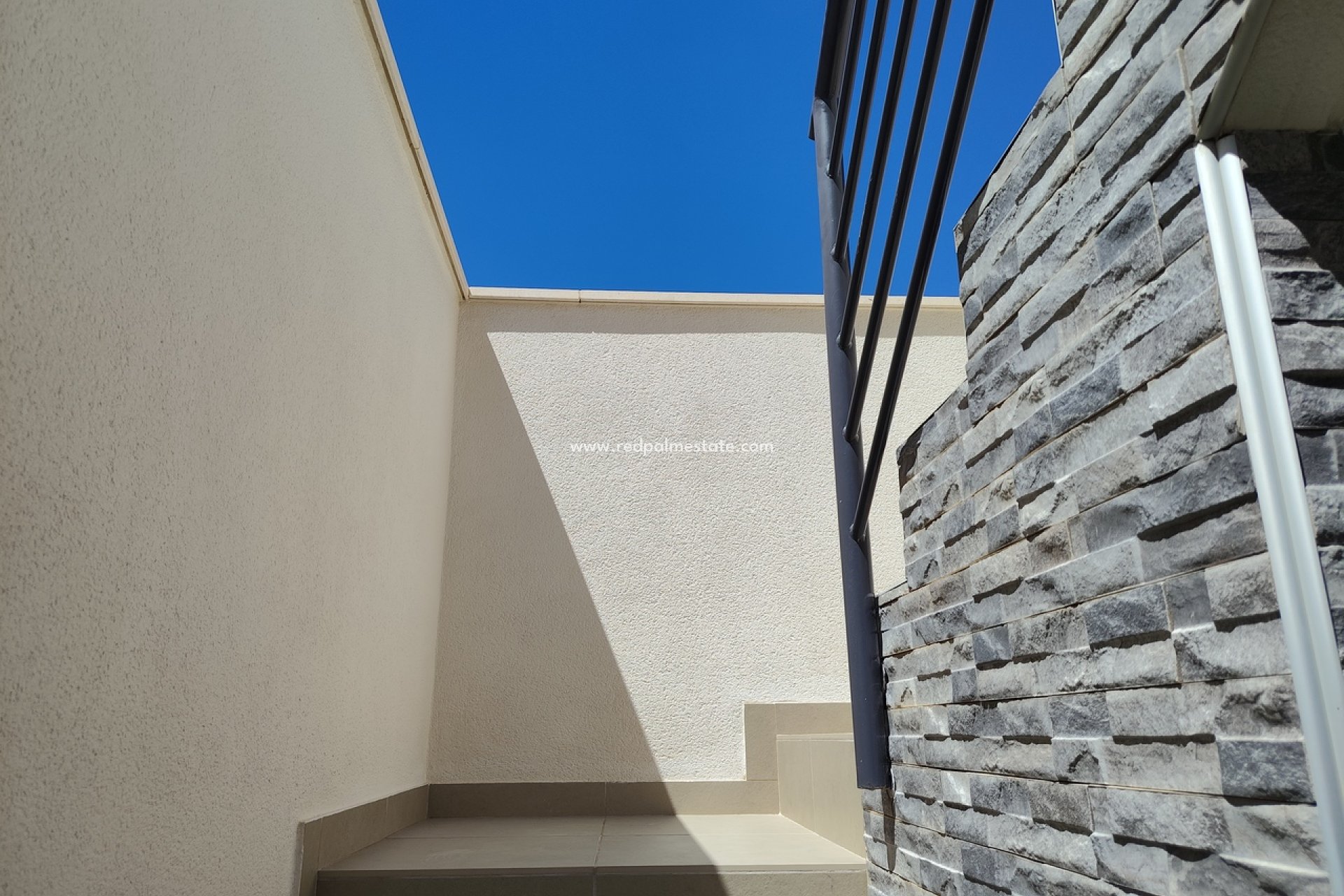 Revente - Villa -
San Miguel de Salinas - Inland