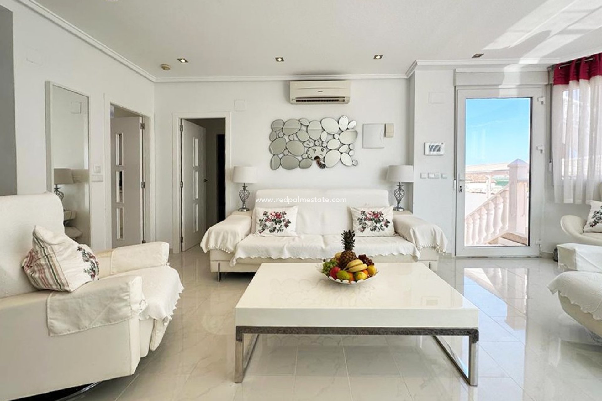 Revente - Villa -
San Miguel de Salinas - Inland