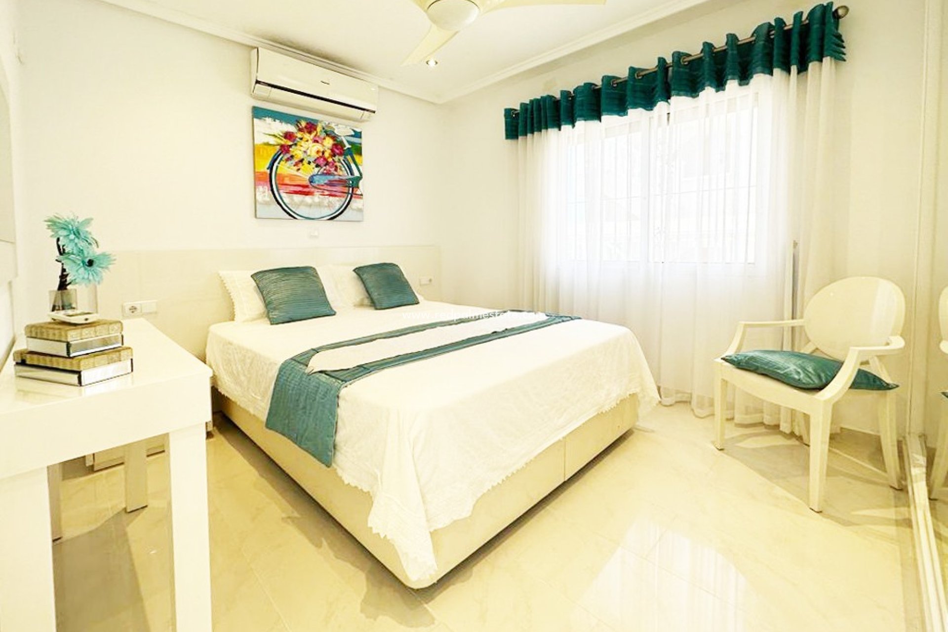 Revente - Villa -
San Miguel de Salinas - Inland