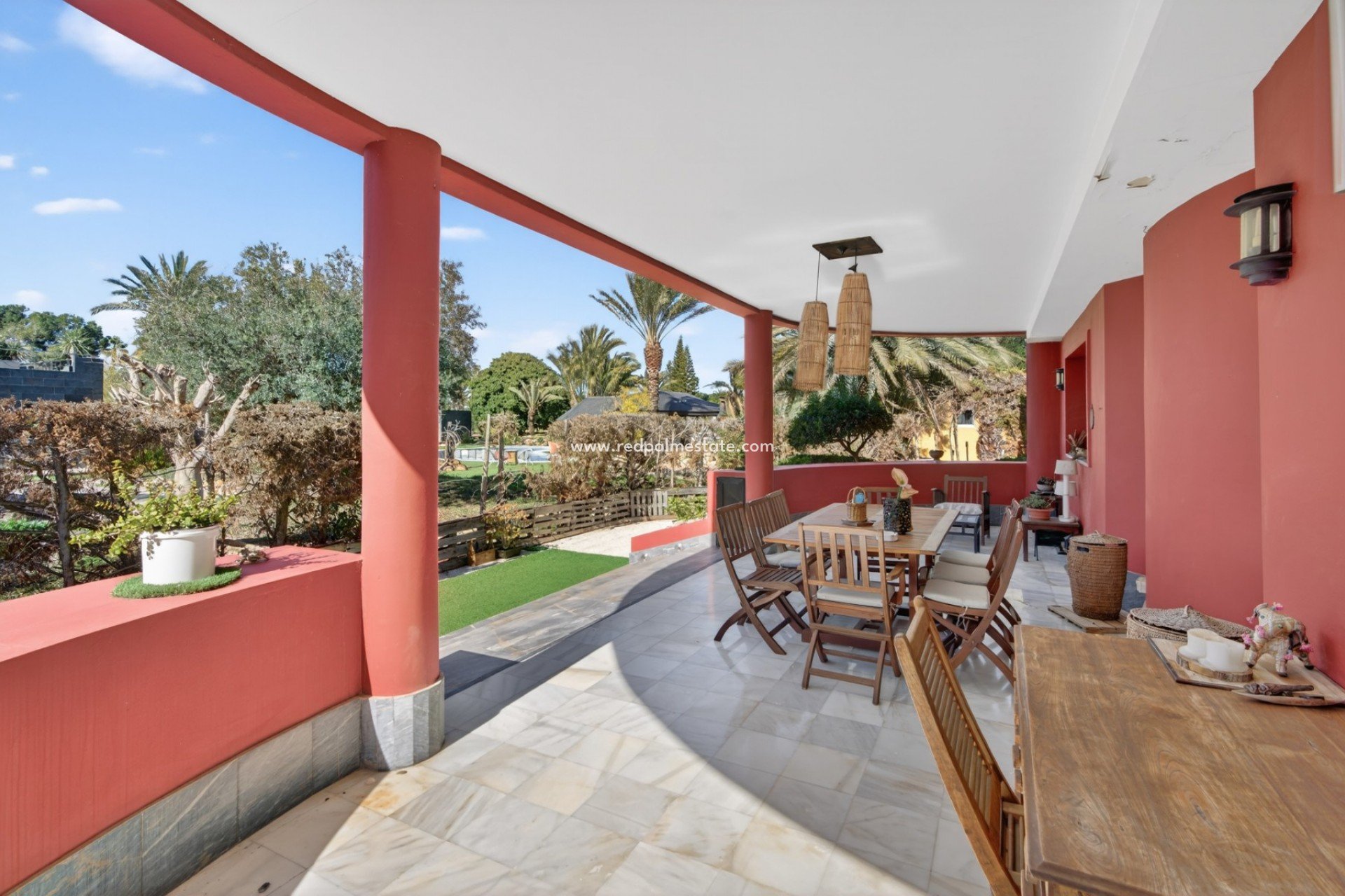 Revente - Villa -
Santa Pola