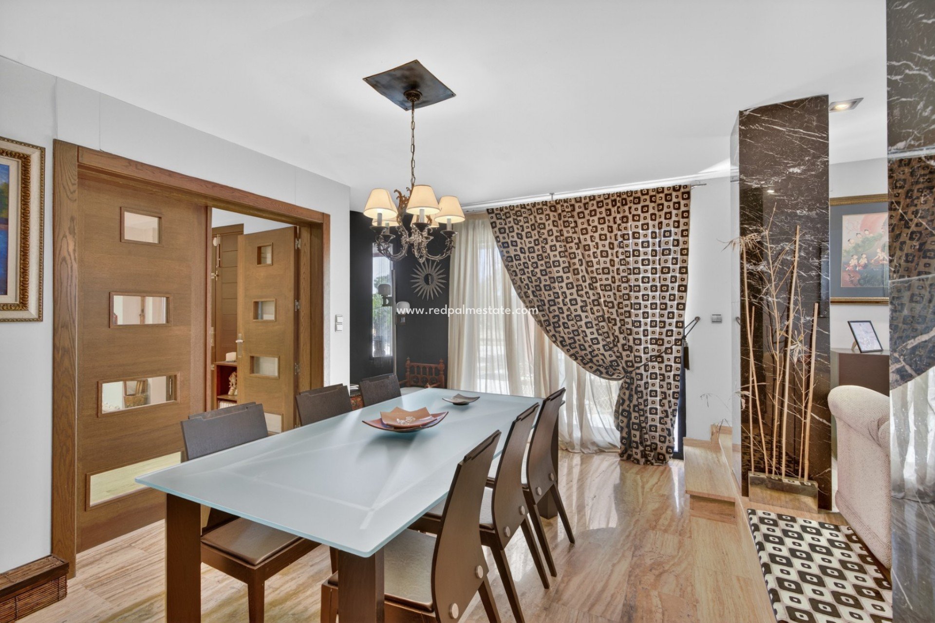 Revente - Villa -
Santa Pola