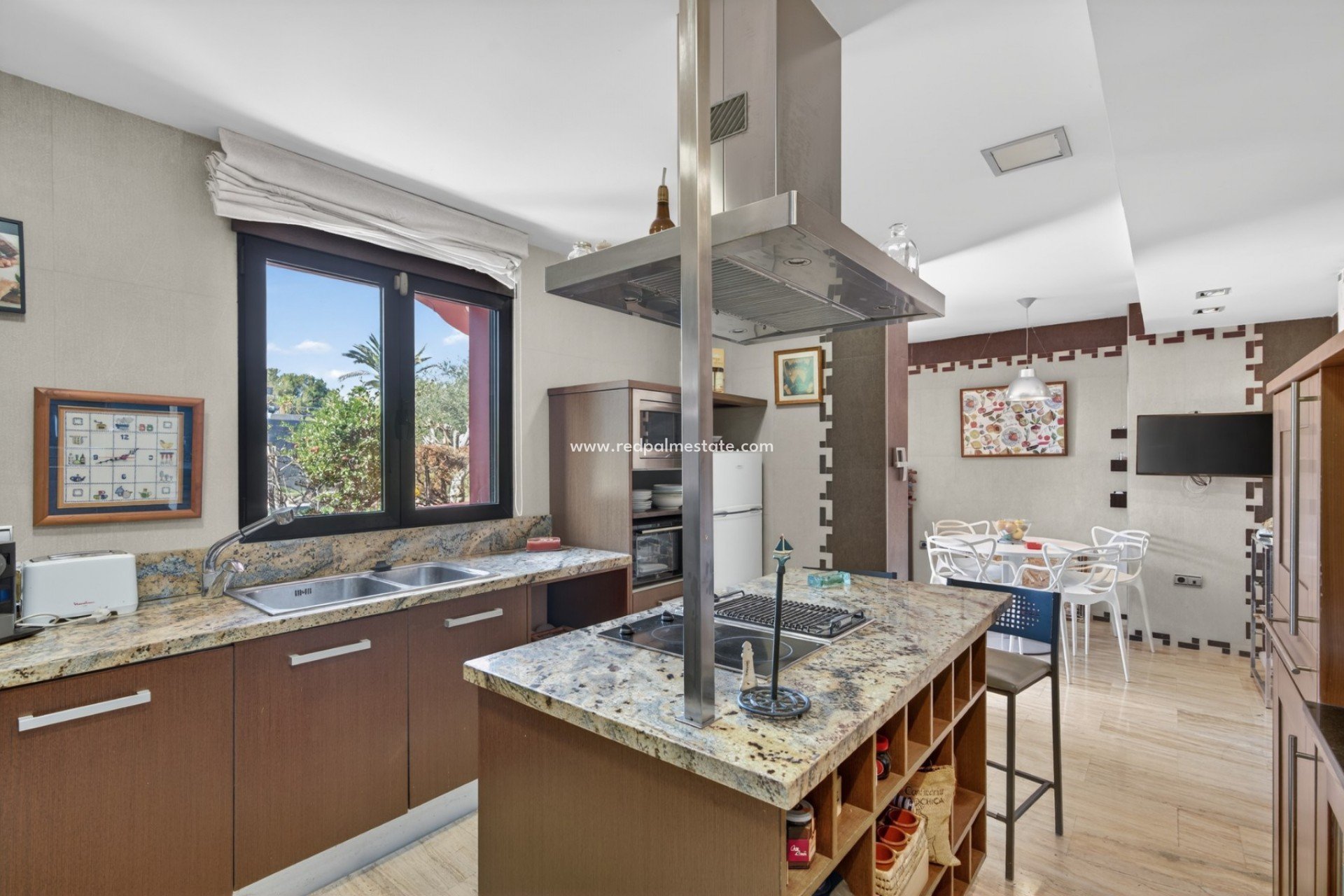 Revente - Villa -
Santa Pola