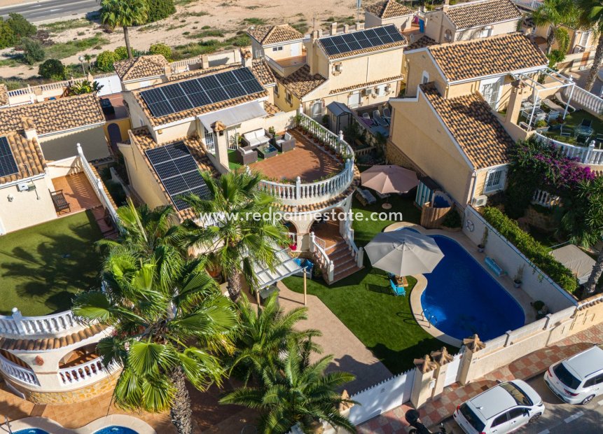 Revente - Villa -
Santa Pola