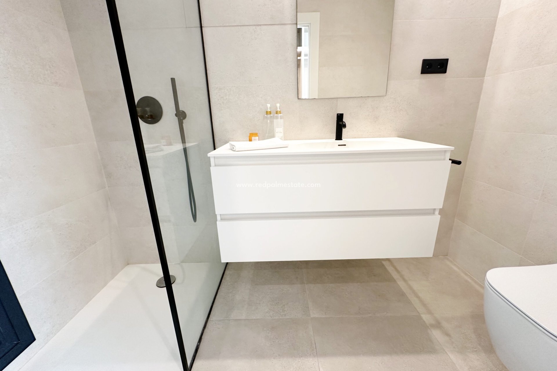 Revente - Villa -
Santa Rosalia Resort - Inland