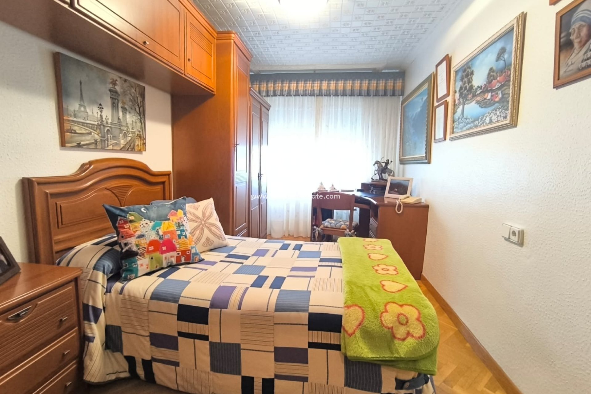 Revente - Villa -
Sax - Inland