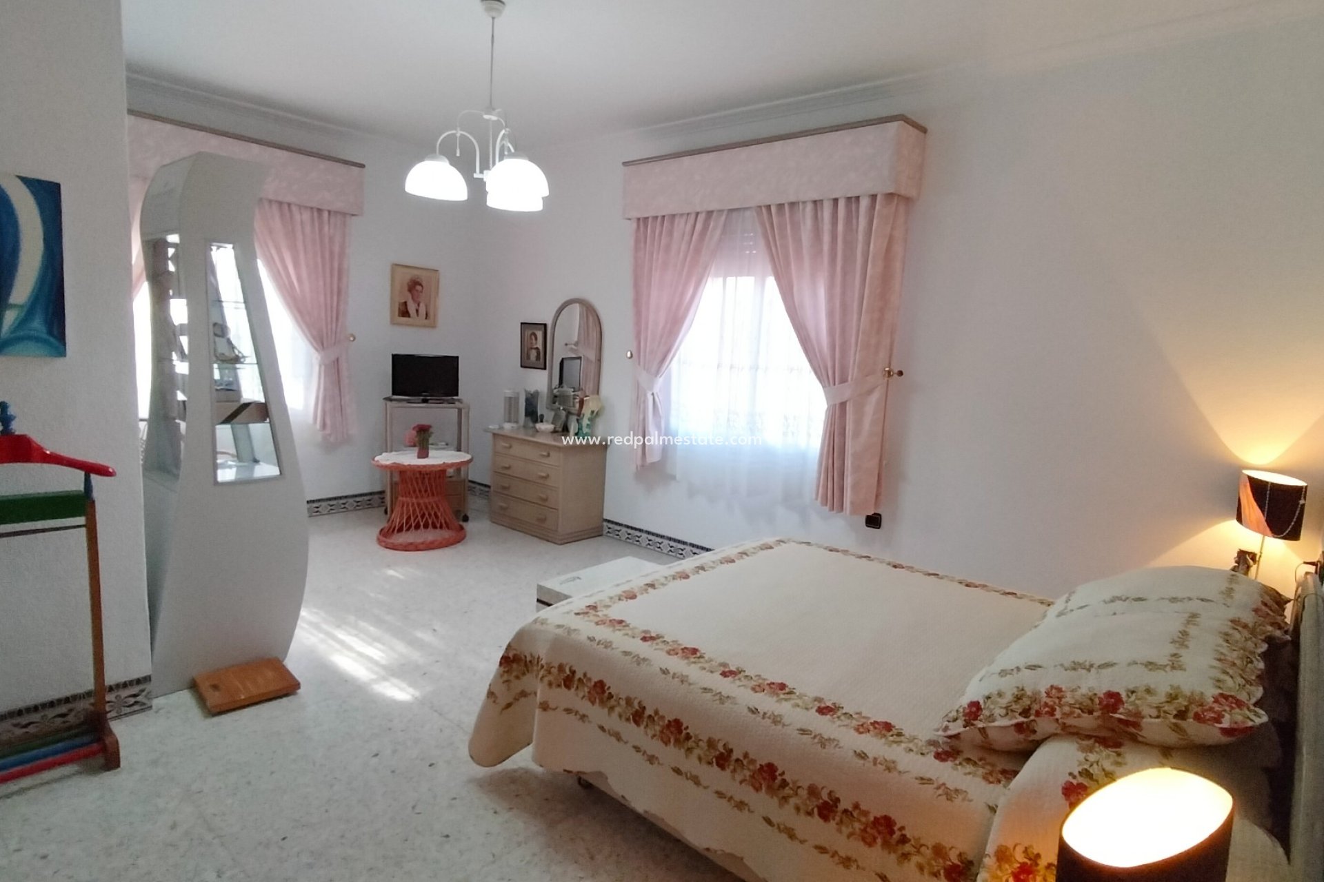 Revente - Villa -
Sax - Inland