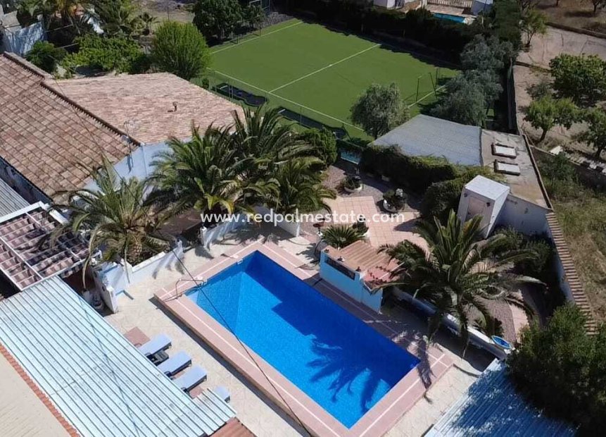 Revente - Villa -
Sax - Inland