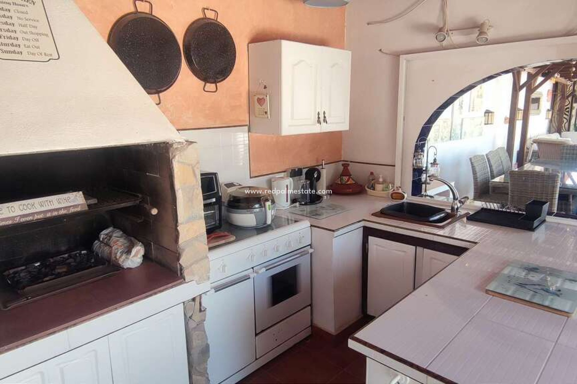 Revente - Villa -
Sax - Inland