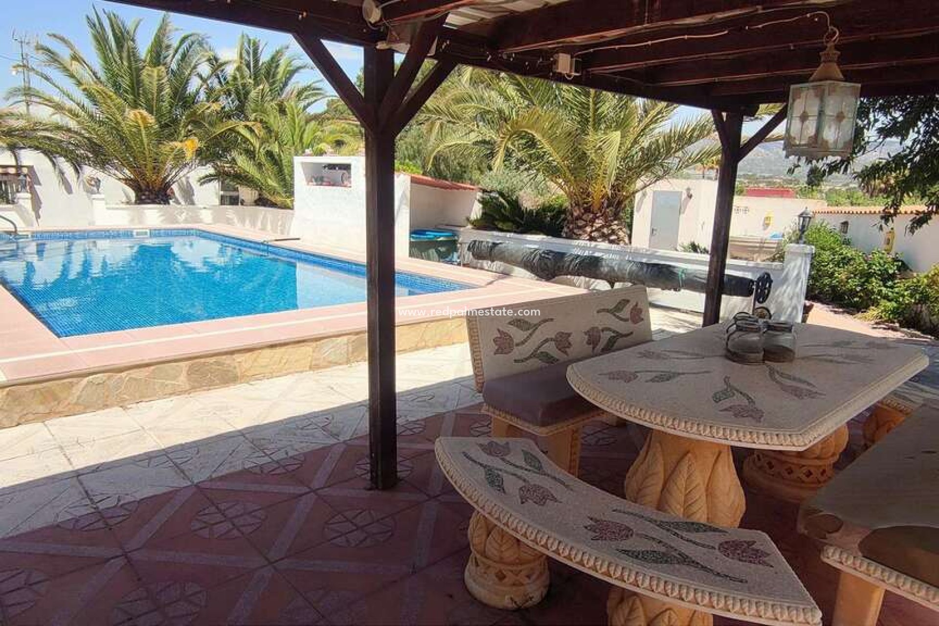 Revente - Villa -
Sax - Inland