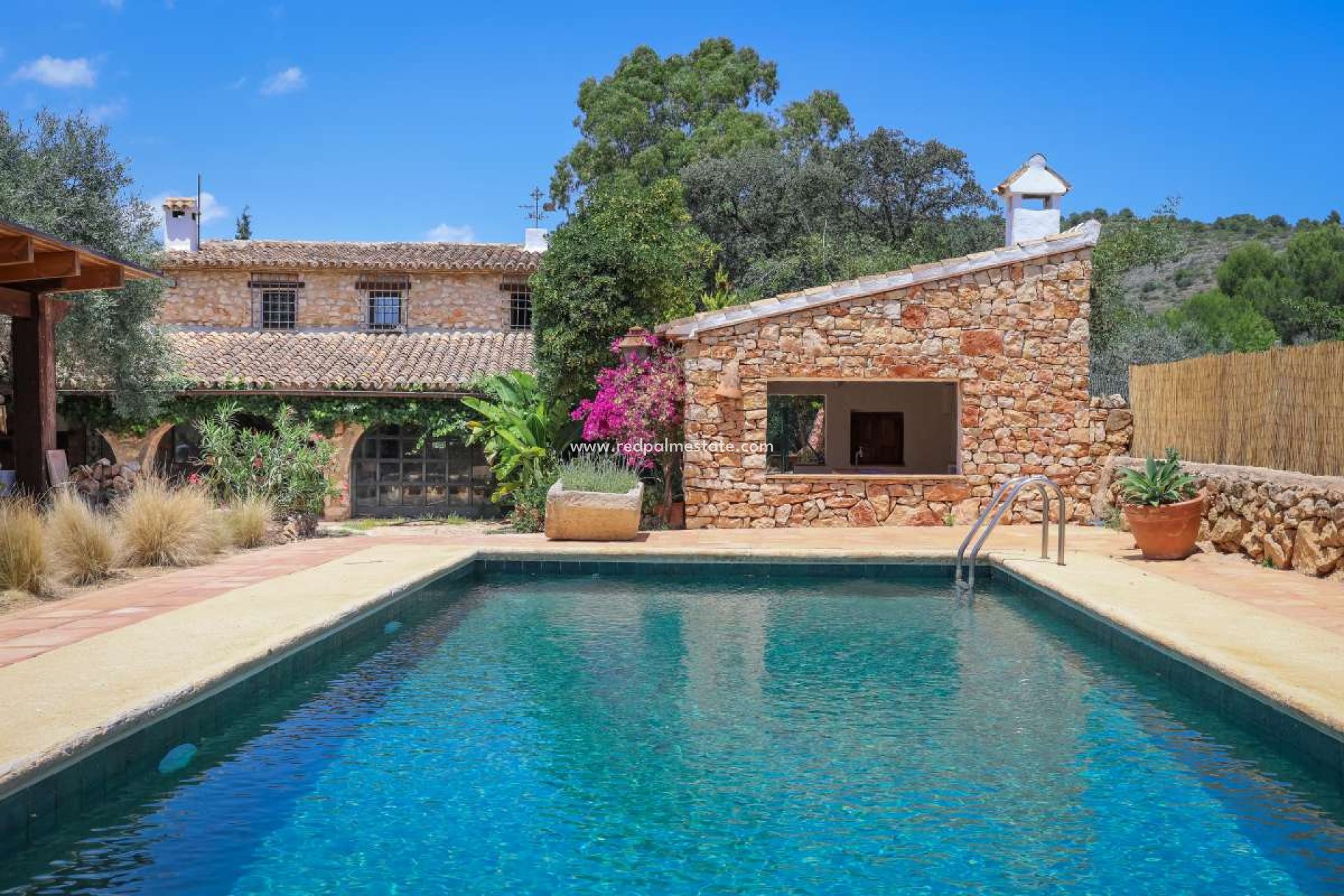 Revente - Villa -
Senija - Inland