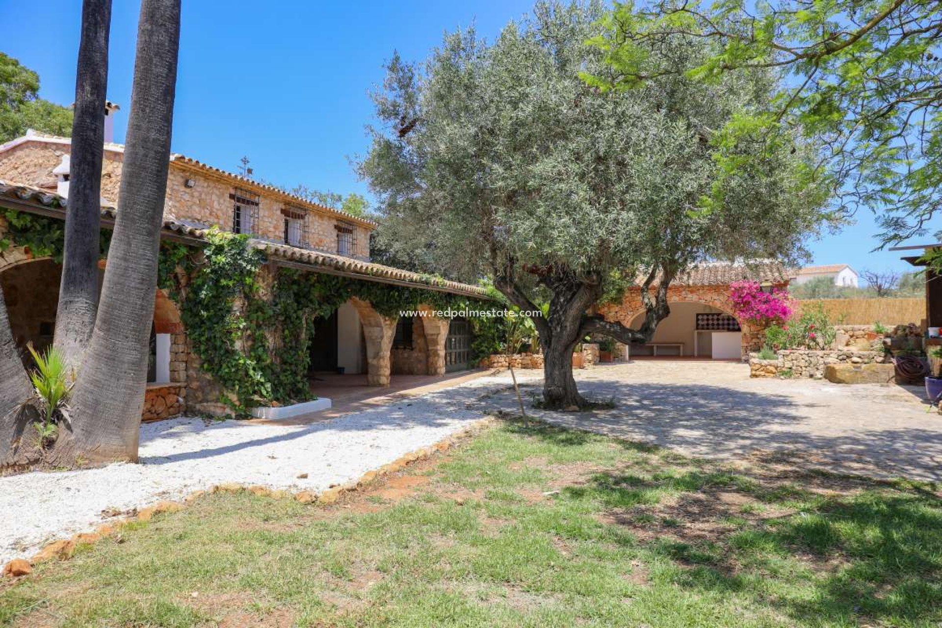 Revente - Villa -
Senija - Inland