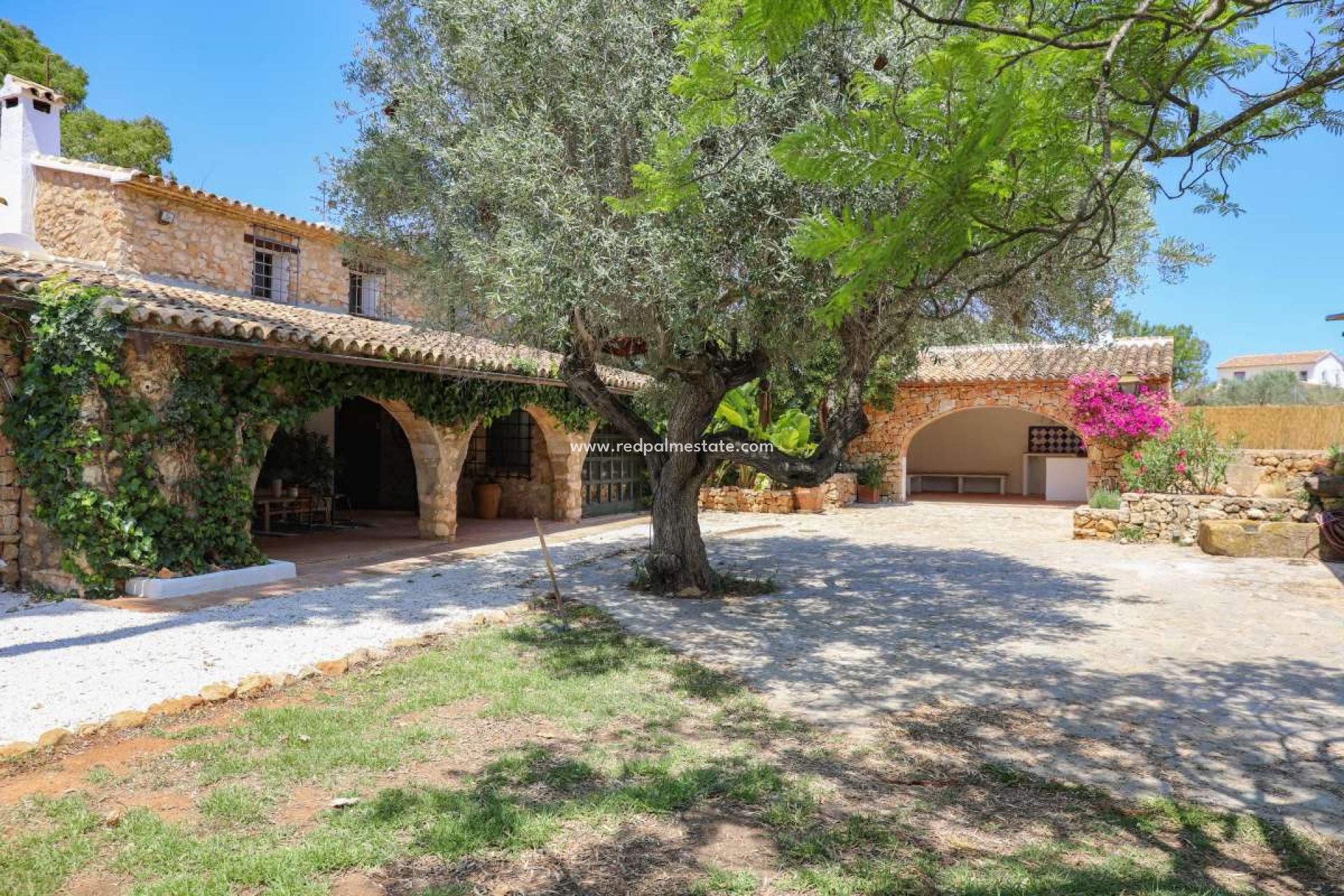 Revente - Villa -
Senija - Inland