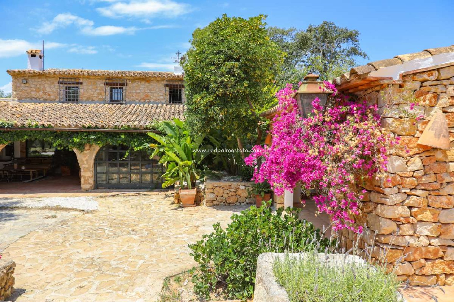 Revente - Villa -
Senija - Inland