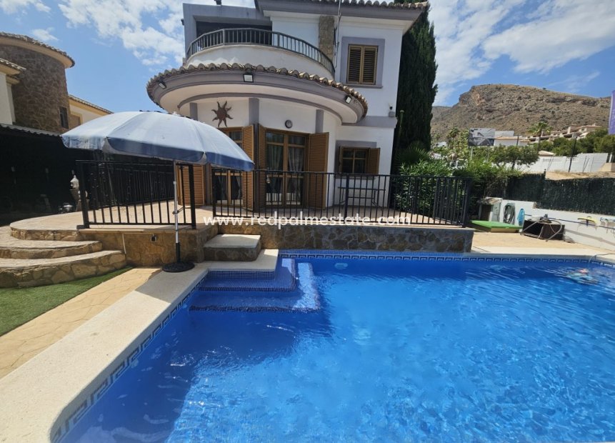 Revente - Villa -
Sierra Cortina - Inland