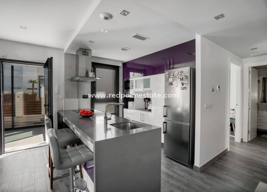 Revente - Villa -
Torrevieja - Aguas Nueva