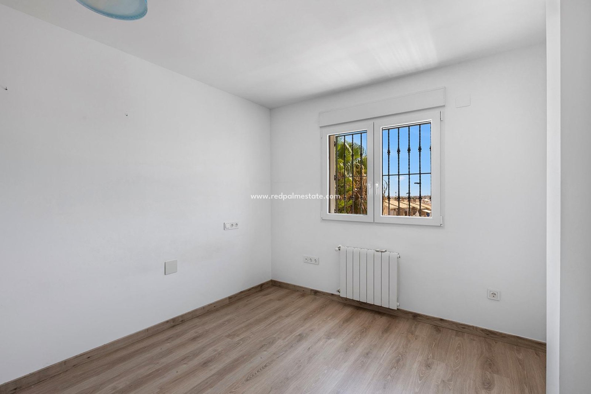 Revente - Villa -
Torrevieja - Aguas Nueva