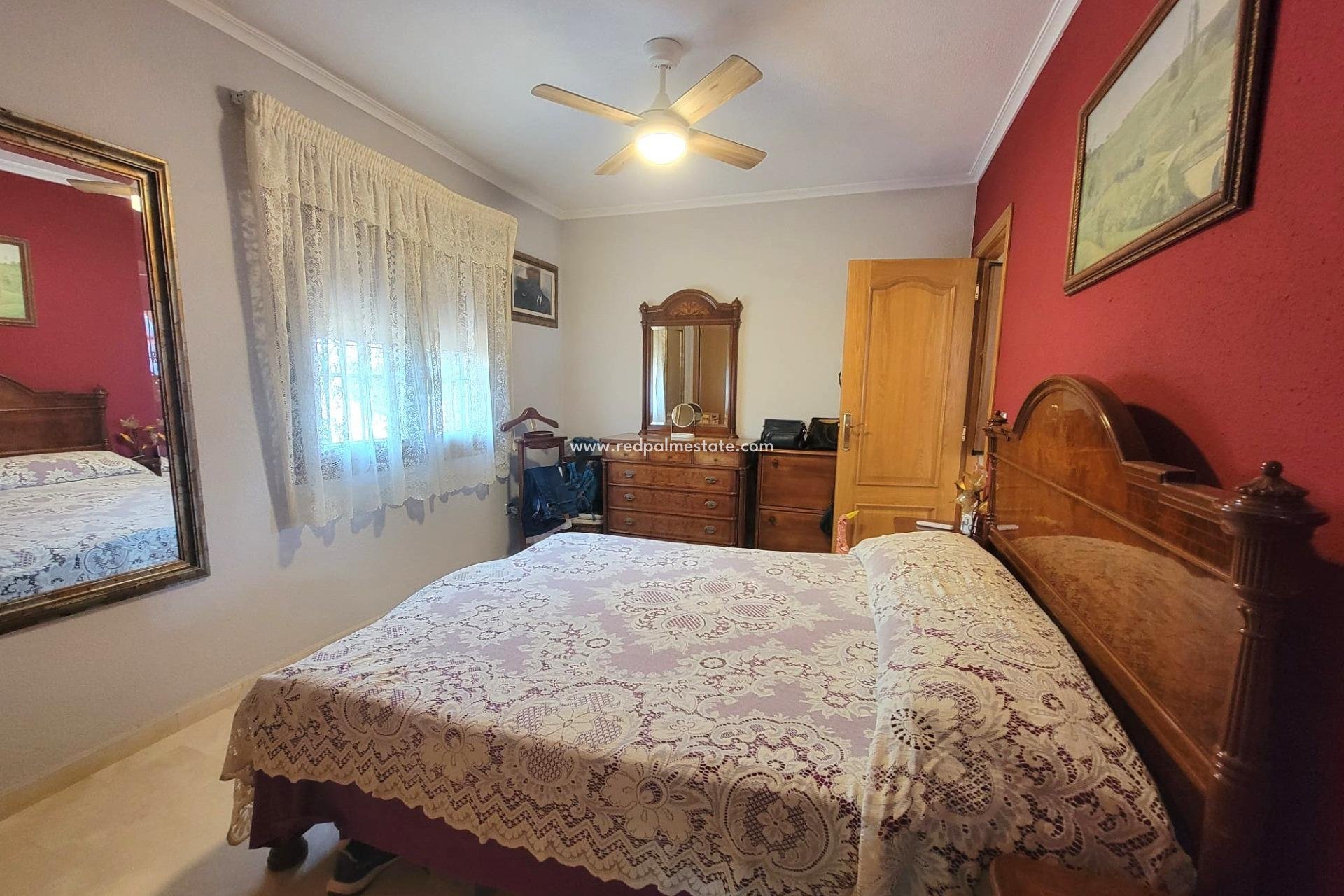 Revente - Villa -
Torrevieja - Aguas Nueva