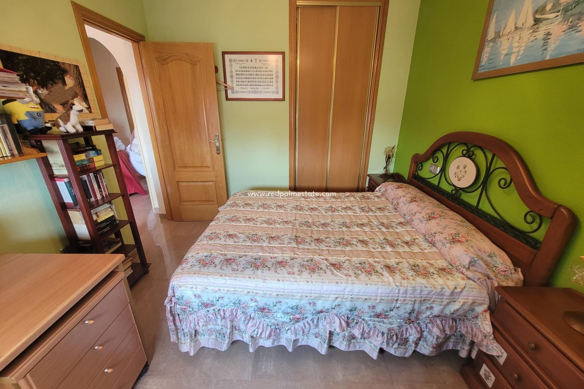 Revente - Villa -
Torrevieja - Aguas Nueva