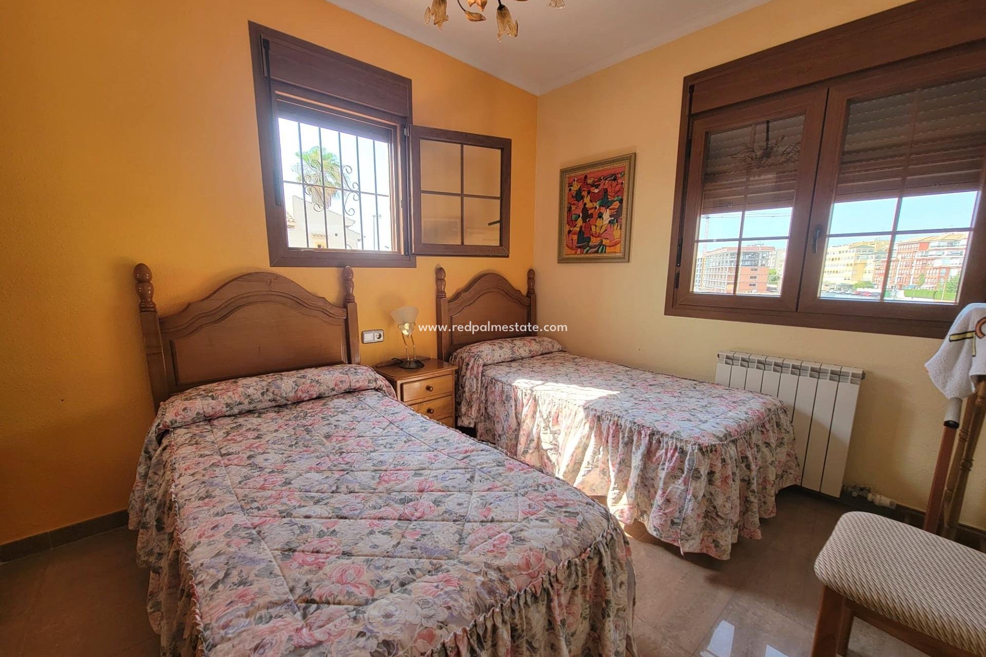 Revente - Villa -
Torrevieja - Aguas Nueva