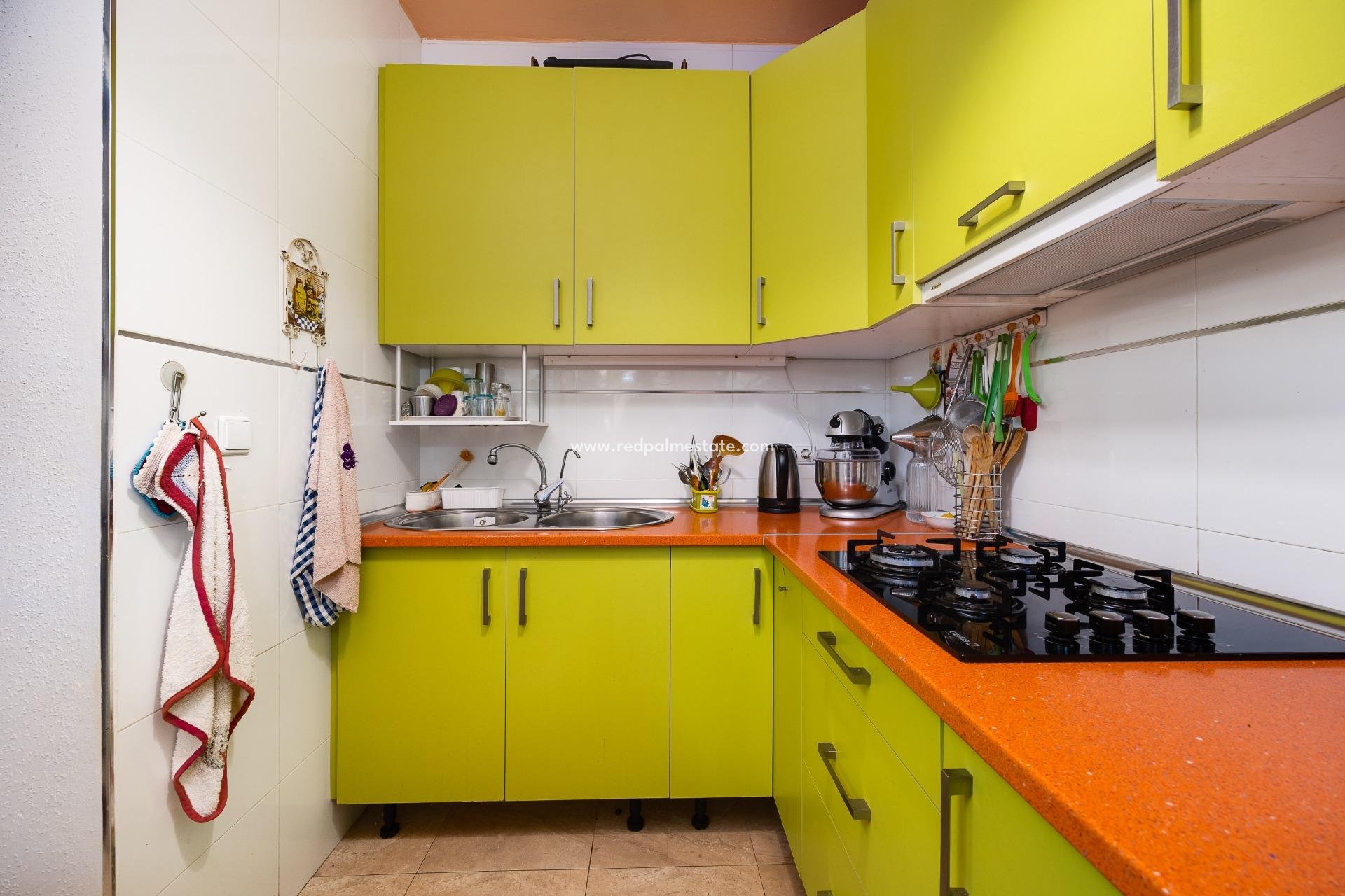 Revente - Villa -
Torrevieja - Aguas Nueva