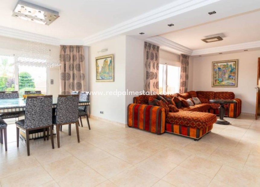 Revente - Villa -
Torrevieja - Aguas Nueva