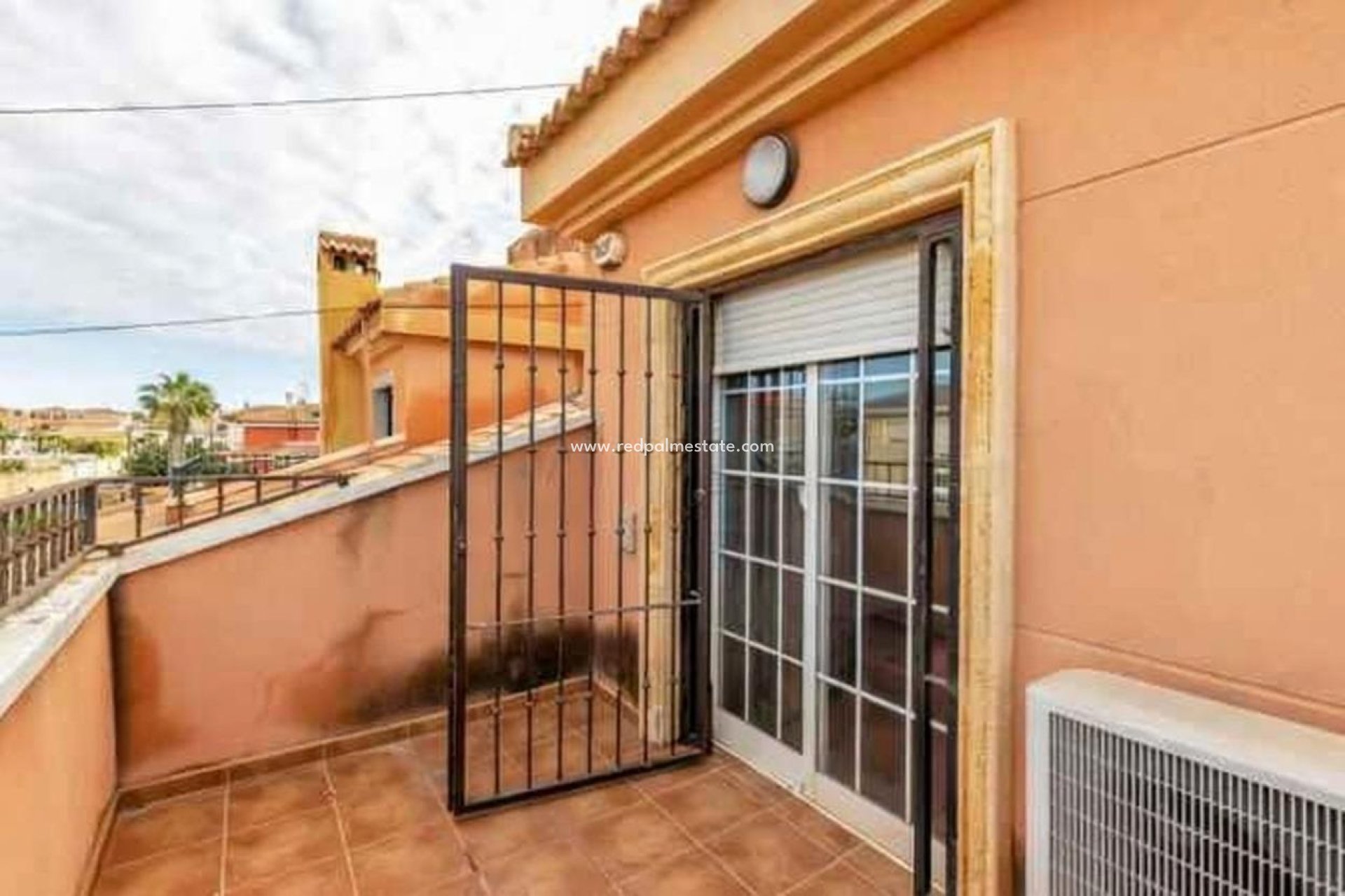 Revente - Villa -
Torrevieja - Aguas Nueva