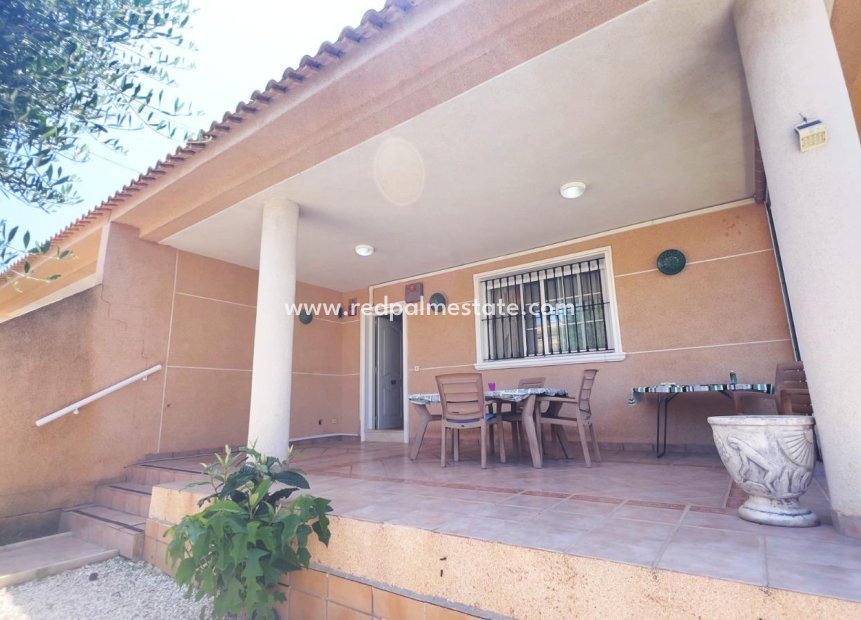 Revente - Villa -
Torrevieja - Aguas Nuevas