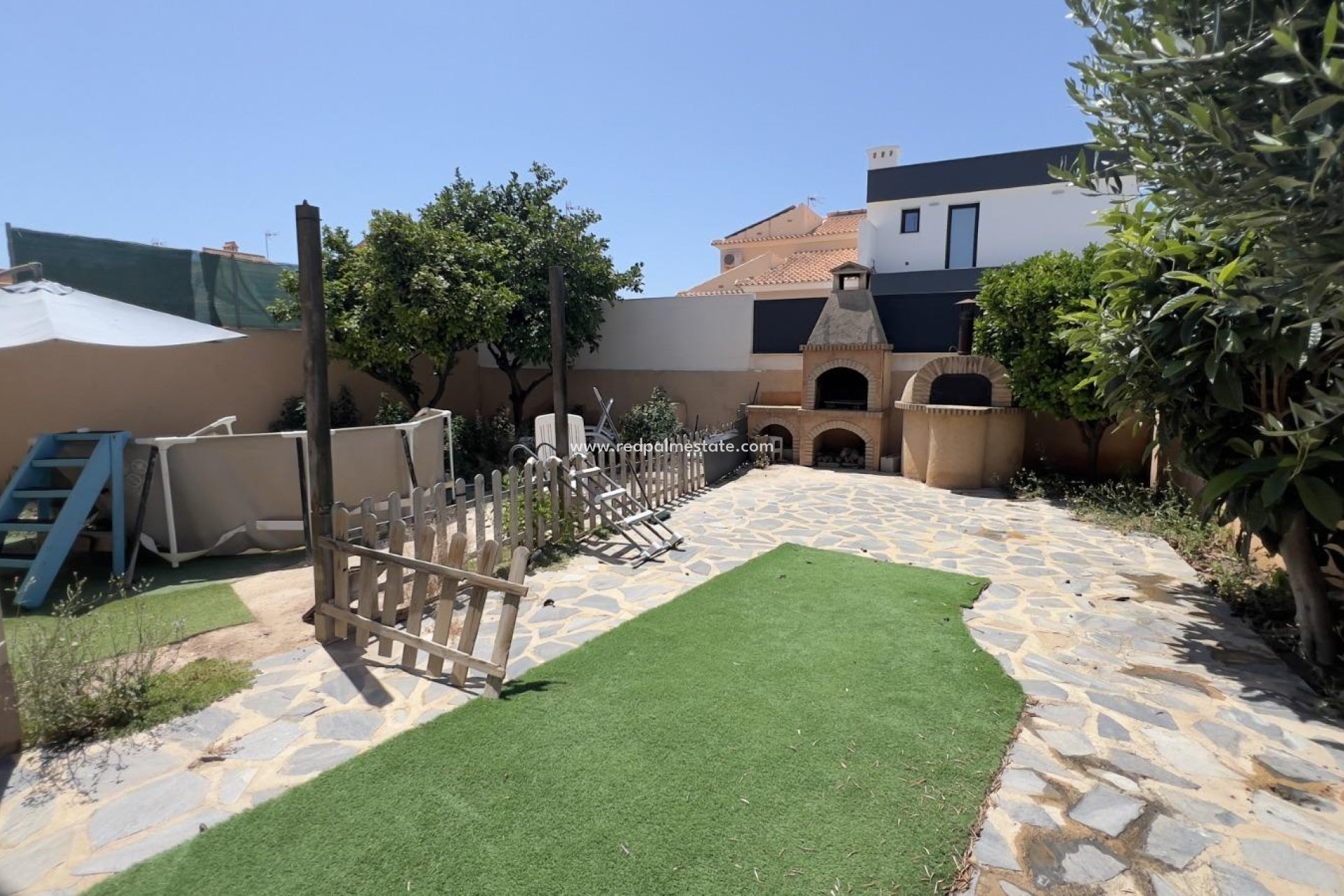 Revente - Villa -
Torrevieja - Aguas Nuevas