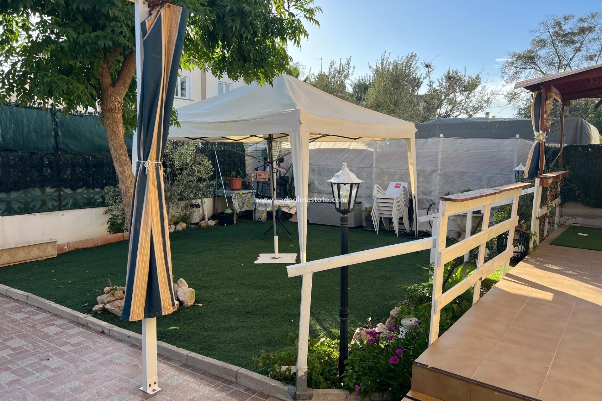 Revente - Villa -
Torrevieja - Calas blanca