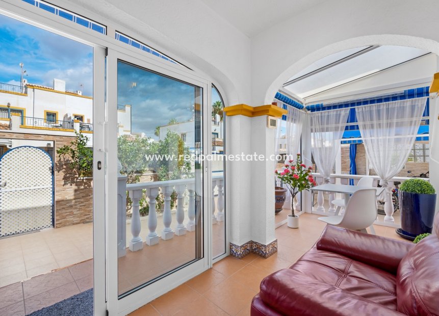 Revente - Villa -
Torrevieja - Centro Torrevieja