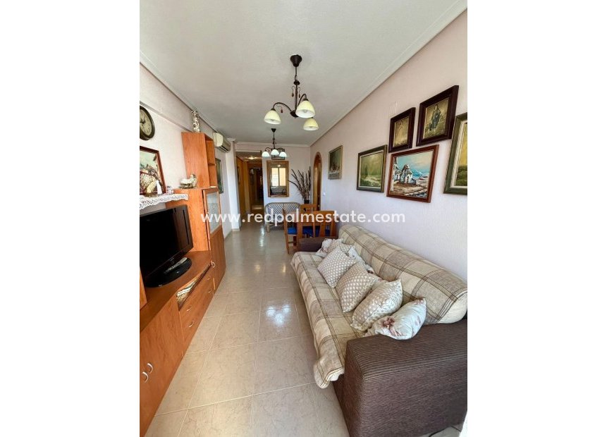 Revente - Villa -
Torrevieja - Centro Torrevieja