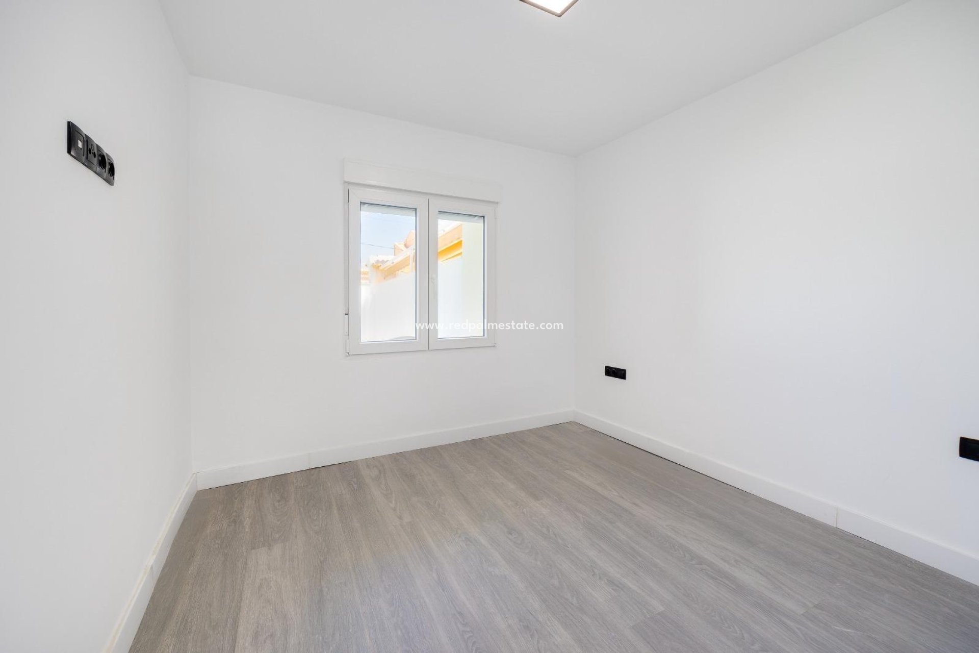 Revente - Villa -
Torrevieja - El limonar