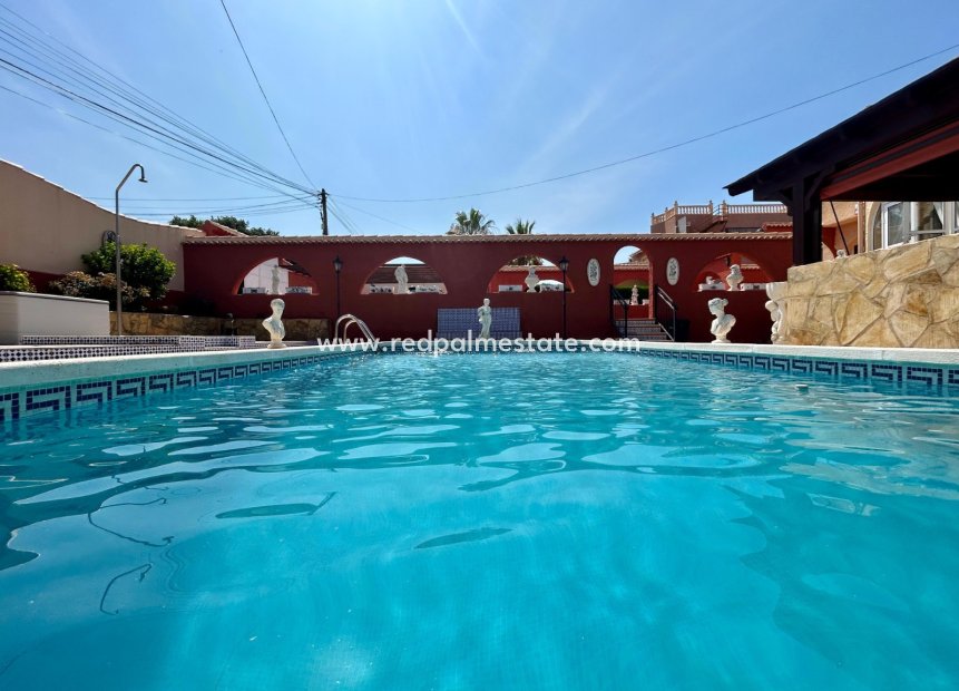 Revente - Villa -
Torrevieja - Inland