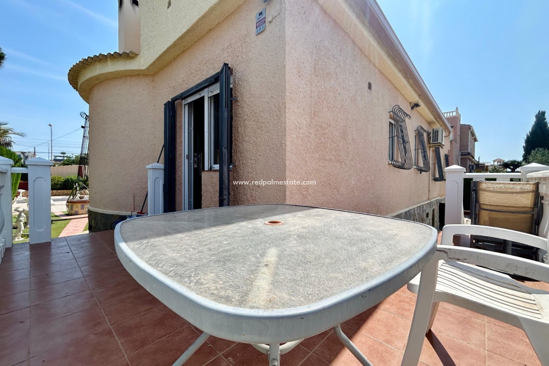 Revente - Villa -
Torrevieja - Inland