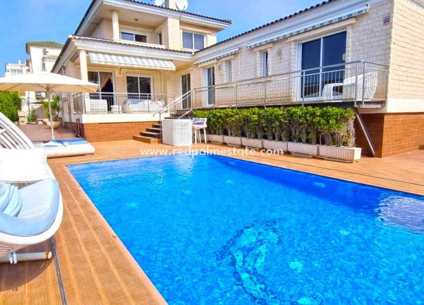 Revente - Villa -
Torrevieja - La Mata