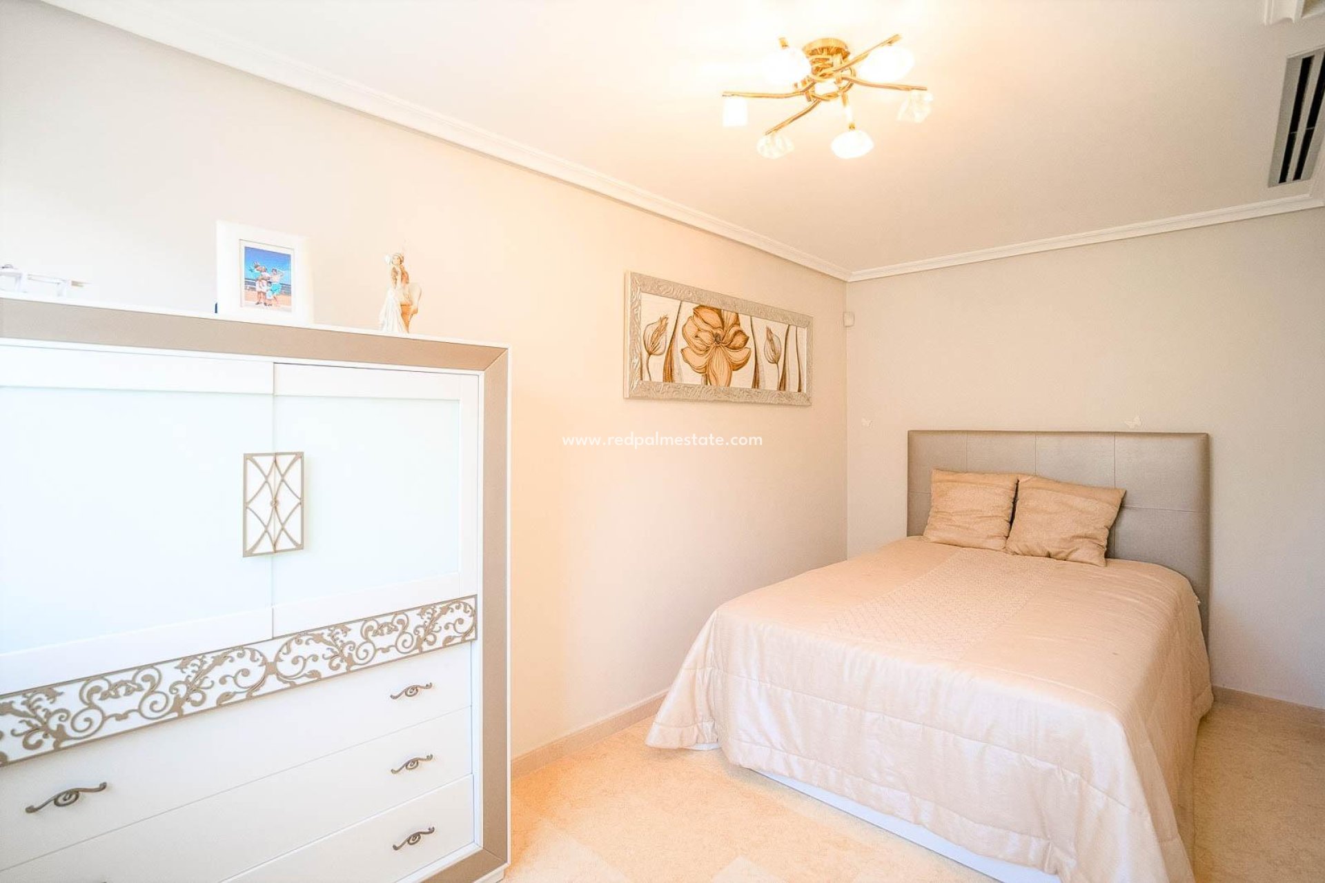 Revente - Villa -
Torrevieja - La Mata