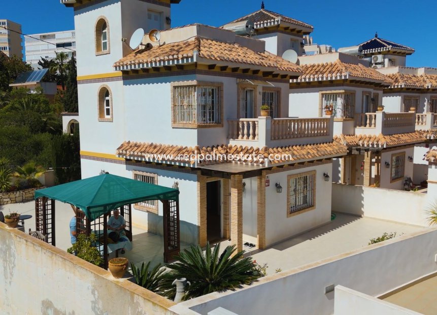 Revente - Villa -
Torrevieja - La Mata