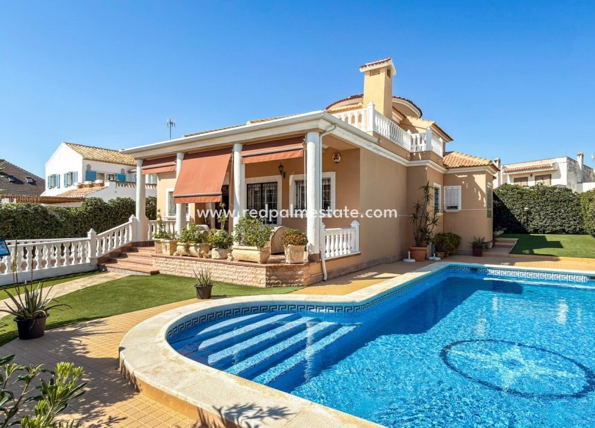 Revente - Villa -
Torrevieja - La Mata