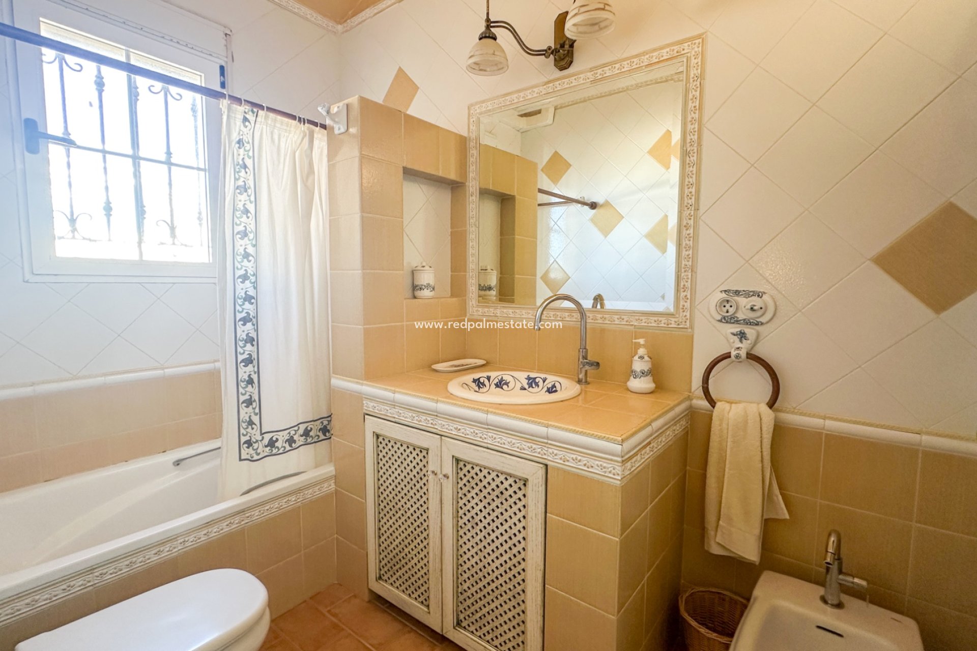 Revente - Villa -
Torrevieja - La Mata